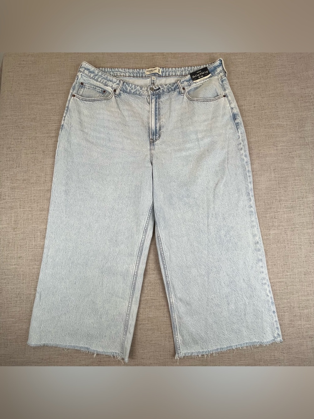 Abercrombie & Fitch The Crop Wide Leg High Rise Jeans Light Wash Sz 34 / 18s NWT
